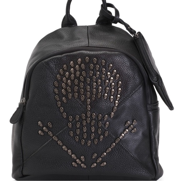 Handbags - Amerileather Black Skull Studded Backpack, Brand Mew, genuine leather